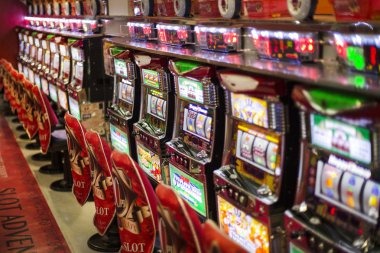 p651l Live baccarat tables